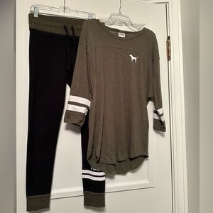 PINK Victoria’s Secret Leggings / Yoga Pants (S) with Matching Shirt (XS) Bundle